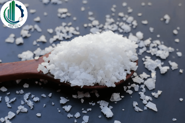 چگونه کاستیک سودا فرآیند تولید آلومینیوم را بهینه می‌کند؟